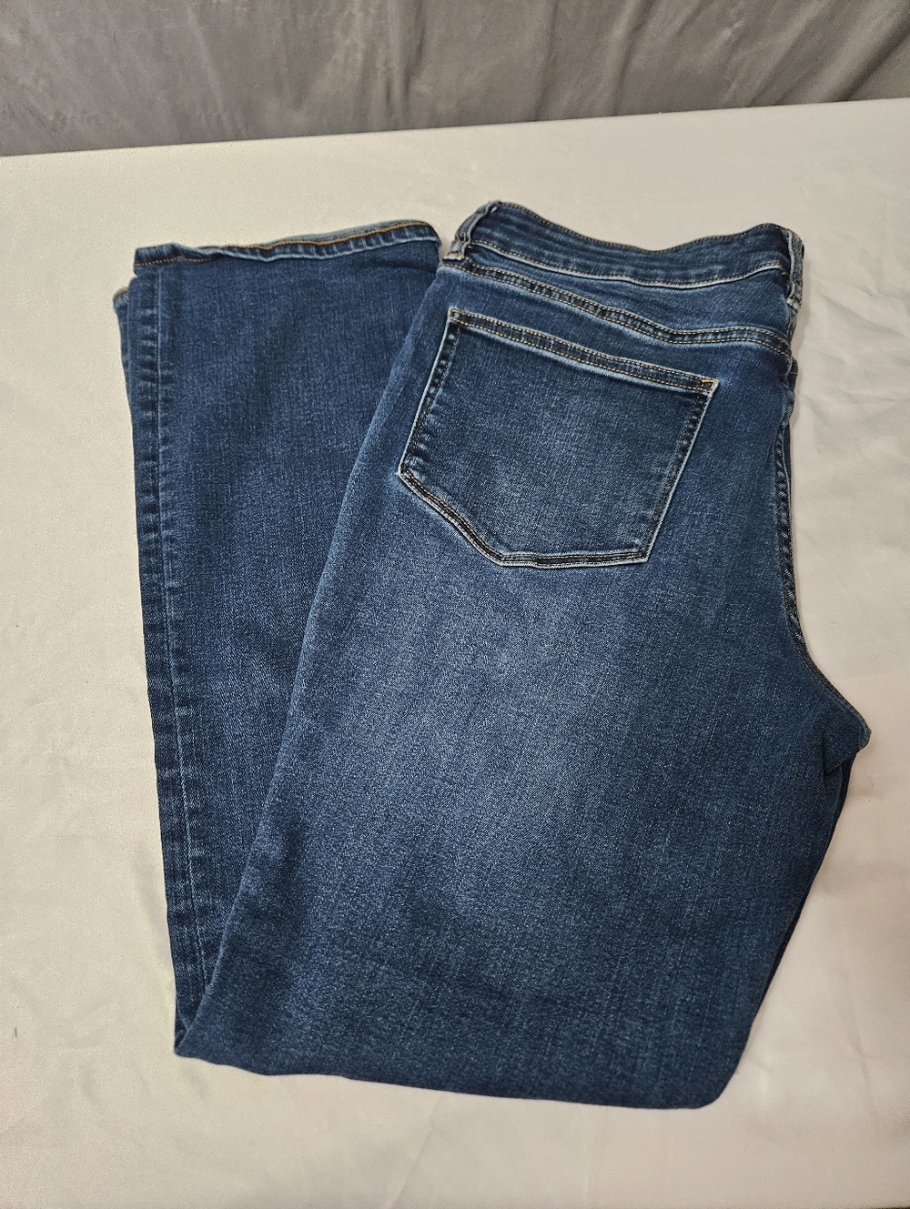 Lands End Dark Wash Mid Rise Bootcut Jeans Size 14!